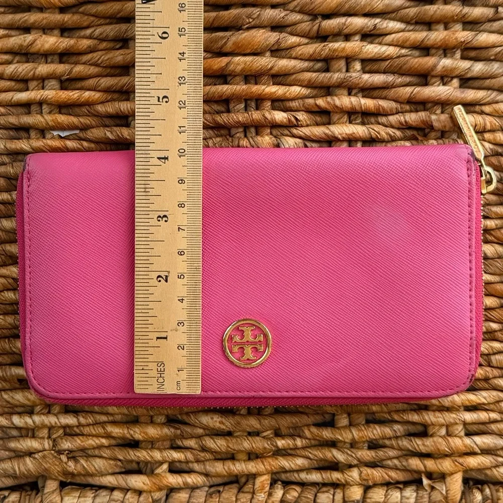 Tory Burch Robinson Pink Saffiano Leather zip around Continental Wallet
